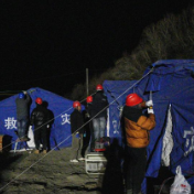 定日县6.8级地震｜灾难无情人有情——西藏定日抗震救灾一线首日见闻
