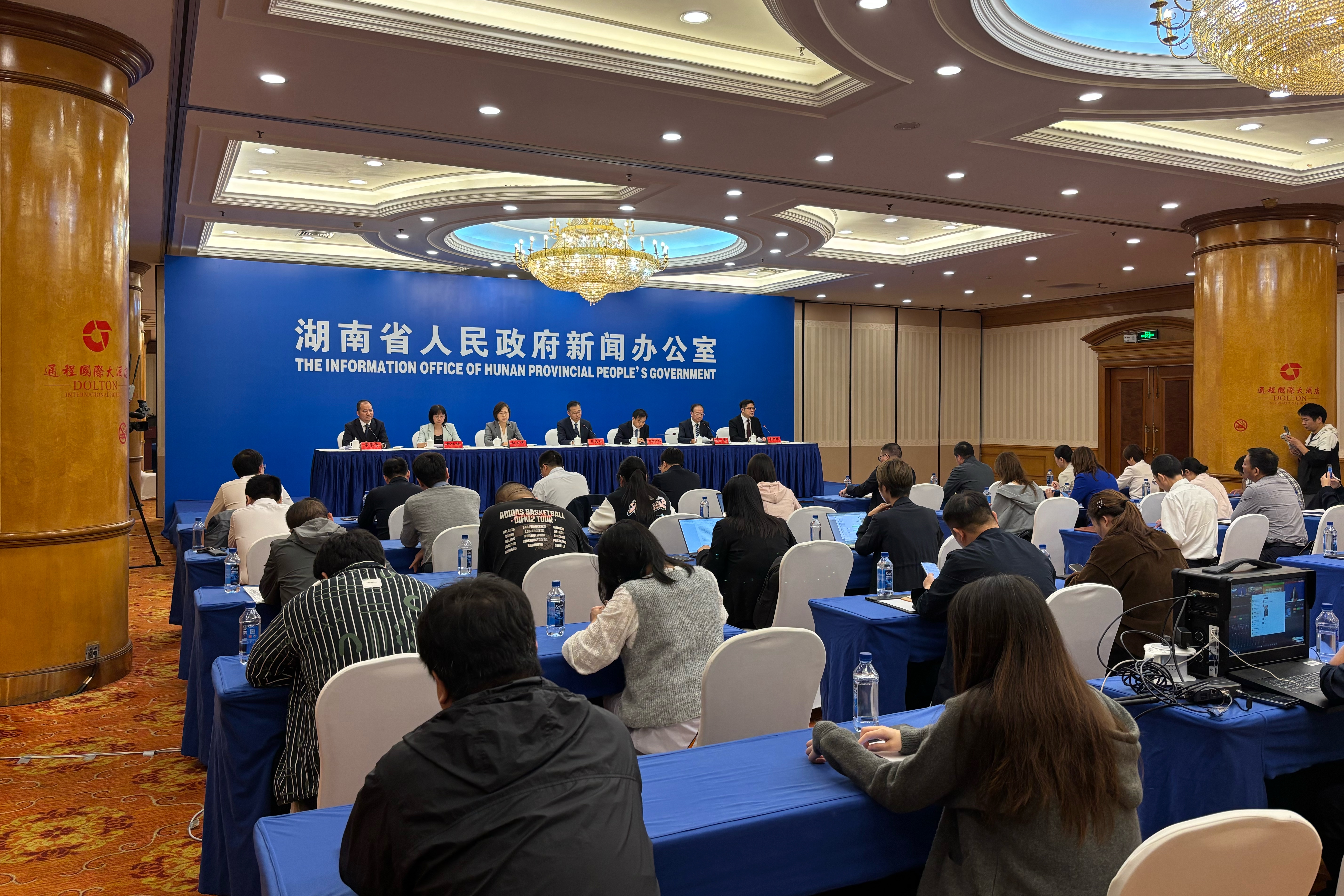 微信图片_20251014111201_21_426.jpg