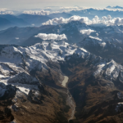 瑞士阿尔卑斯山连发事故,6人遇难