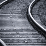 ‍‍俄罗斯西部发生桥梁坍塌致火车脱轨，至少7人死亡