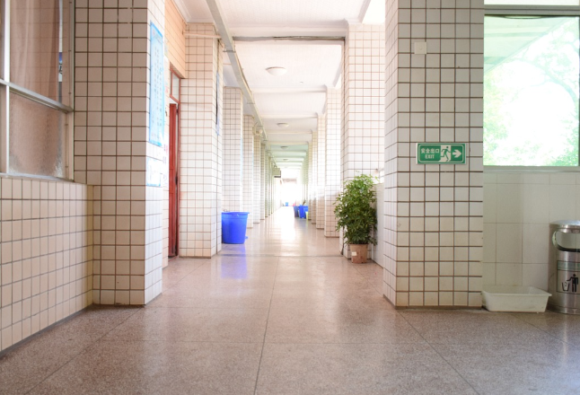 湖南两地公布中小学暑假时间