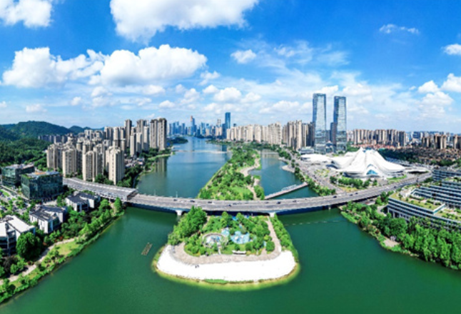 央媒看湖南丨湘江新区：岳麓山下好创业