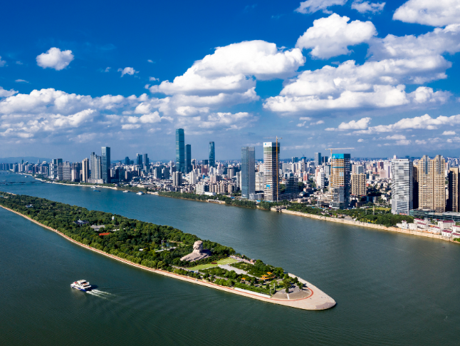 两会开放团组·湖南丨就业创业生活成长全方位发力 打造“年轻人友好省份”