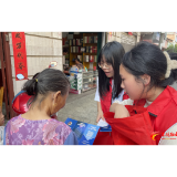 茶陵秩堂镇组织返乡大学生开展“送法下乡”活动