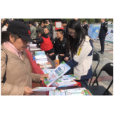桃江县司法局：法治助阵“3.15”，既打“假”又防“毒”