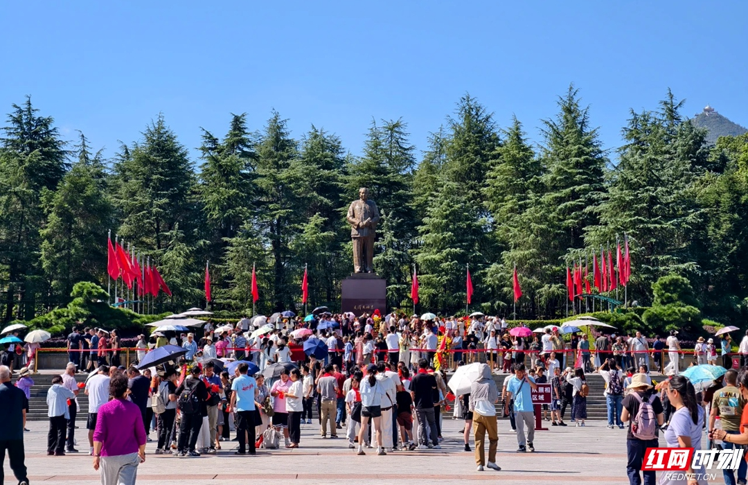 “双节”假期 韶山旅游市场整治、服务“齐步走”