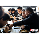 从“即时资助”到“长效育人” 湖南吉利职院“暖冬暖心”行动关怀学子全方位成长