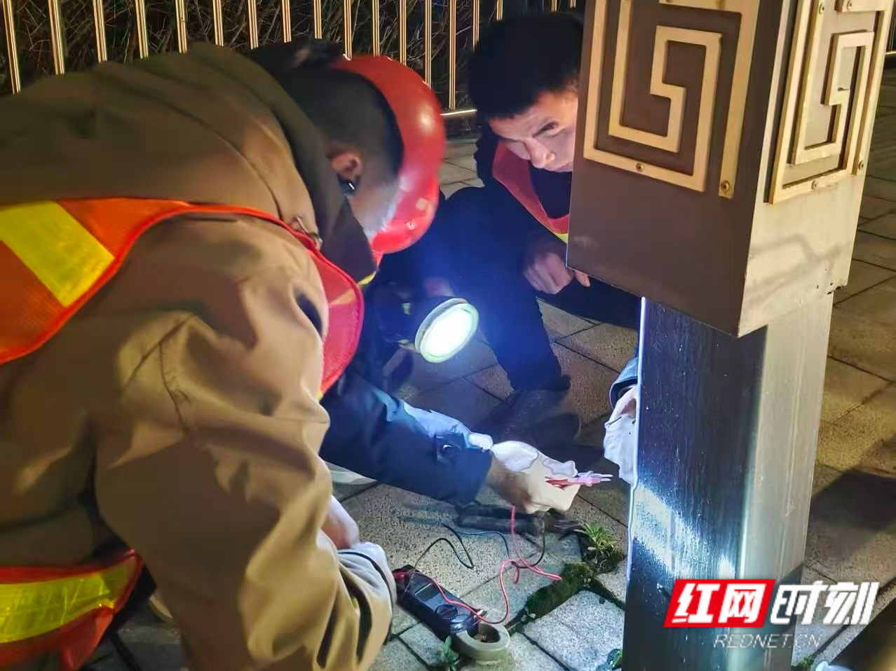 湘潭城管：用“守护”书写春节“敬业福”