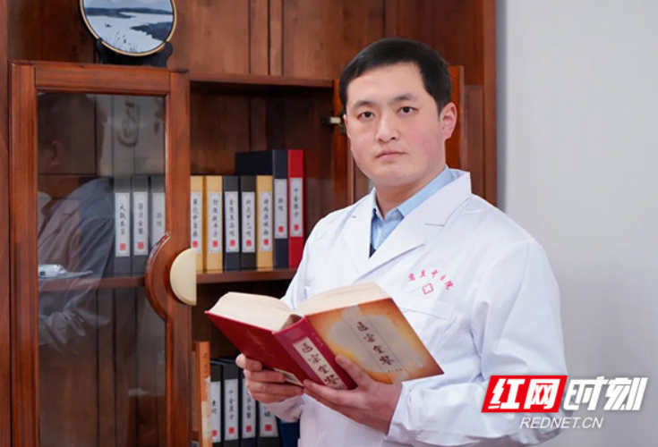 最美医师张群：为患者着想的年轻“老中医”