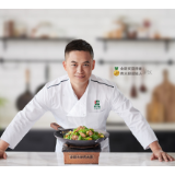 跟着央视去打卡：费大厨辣椒炒肉代表湘菜走红各地