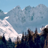 立冬日 雅江峡谷渐显寒意