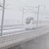 全国铁路实行新的列车运行图 货运通道能力持续提升