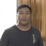 万人说新疆丨品尝鲜美菜肴 感受尉犁县人幸福生活