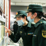 武警长沙支队官兵赴湖南雷锋纪念馆参观见学