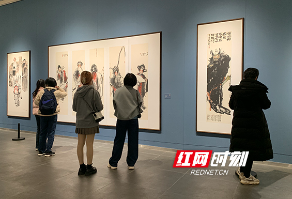 凝固东方审美意蕴  “张青渠中国画展”闭幕式在李自健美术馆举行