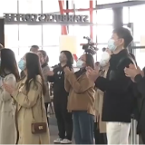 新闻特写｜历史时刻