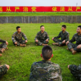 武警湖南总队某部开展“情浓五月·感恩母爱”系列活动