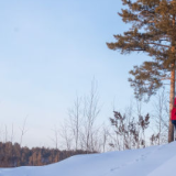 新华全媒+|攀山浴雪 他们守护“北极光”