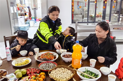 已调整 湘乡南管理所特殊的团圆饭.png 已调整 湘乡南管理所特殊的团圆饭.png