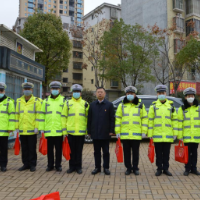 助抗疫 暖警心 ——桂阳县总工会慰问一线执勤交警