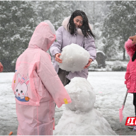 冰雪中的东江湖“清奇丽质”