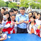 衡阳公安民警周河：“只要社区平安，我这头发白得值！”