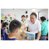 朱健开展“六一”国际儿童节走访慰问