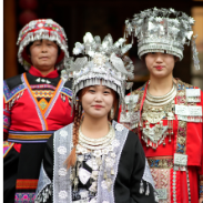 新春走基层·小镇青年丨瑶家小妹：我与瑶服的“不解情缘”