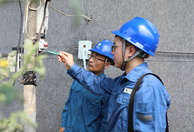 新晃县供电公司:落实服务与走访 筑牢保供防线