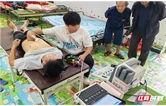 防汛一线丨安置点里的“安心体检” 新晃凉伞镇多举措保障转移群众身心健康