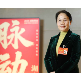 两会好声音丨向建平：提质老年活动中心、升级养老服务体系 破解“银发难题”