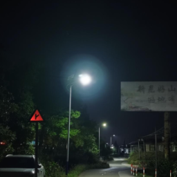 新晃:五公里村道告别黑夜,照亮村民幸福路