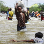 索马里洪灾已致29人死亡 35万人流离失所