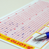 15.8亿美元！美国开出“超级百万”彩票历史上最高头奖