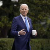 拜登体检结果公布：“强健”的81岁老人，仍“适合履行职责”