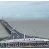 开通半年、14.9万人次……“港珠澳大桥游”日渐火热促进大湾区深度融合