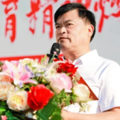 长沙博纳二附中党委书记陈迪勋：携手做最好的自己｜书记校长的开学演讲