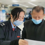 娄底经开税务：优质服务暖人心  热情高效获点赞
