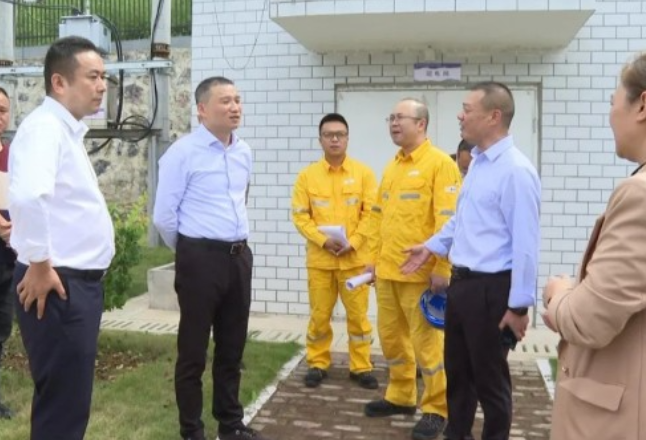 邓伟谋检查一水厂管网工程和乡镇污水处理厂建设