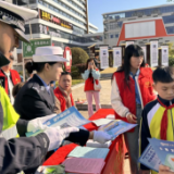 涟源：交通宣传“零距离” 守护冬季平安路