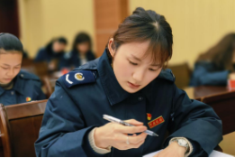 娄底经开税务：“开年第一课”下好税收服务“先手棋”