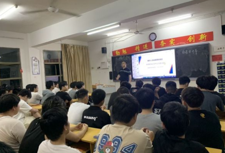 娄底潇湘职业学院 “自考成才 助力未来”主题宣传教育月活动圆满结束