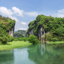 邓伟谋到湄江风景区调研旅游项目建设进度