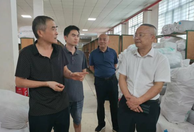 娄底市市场监管局强化药品生产企业高温天气安全生产