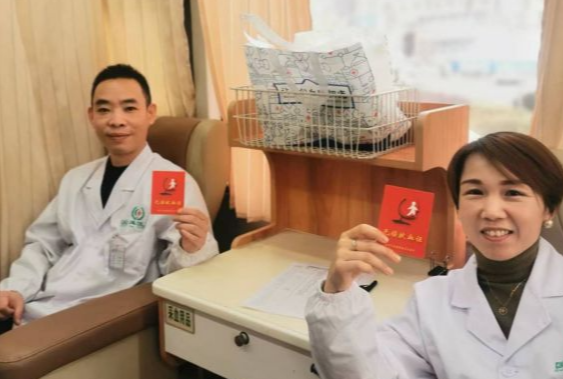 湖南娄底：为爱聚力 献血有我