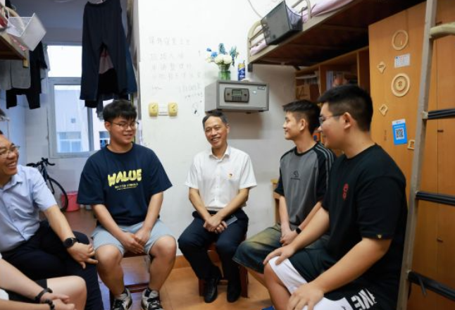 湖南人文科技学院开展2024届毕业教育专题“三联系”