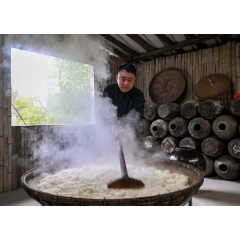 新春走基层·年味非遗丨一杯水酒里的团圆与年味