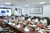 曾超群在娄底市信访局坐班接访：始终与人民共情为群众解难 努力做好新时代党的群众工作