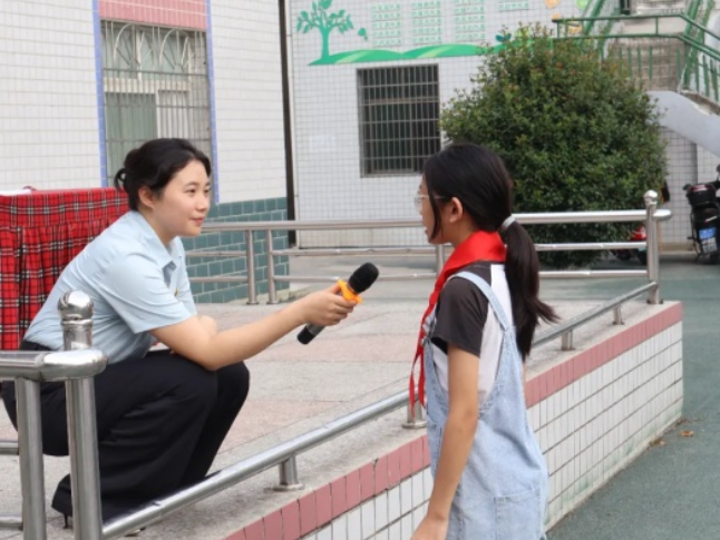 新化县司法局推进法治副校长“送法进校园”活动持续走实