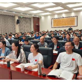 红麓新韵 | 不期而遇，我们是新时代赶考路上的“答卷人”